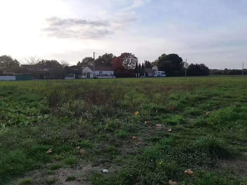 Terrain à bâtir, 400 m² - Castelnau-d'estrétefonds (31620)