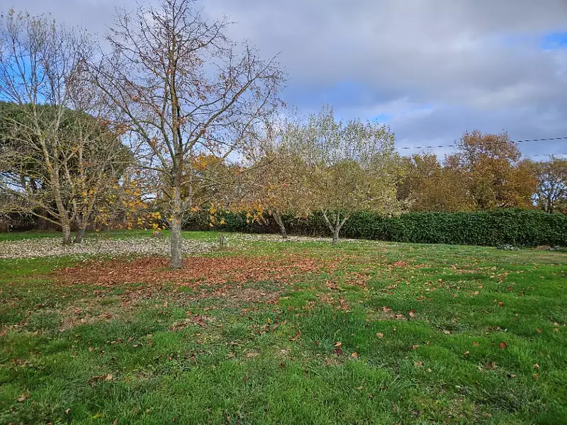 Terrain à bâtir, 900 m² - Lamasquère (31600)