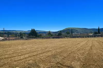 Terrain à bâtir, 832 m²