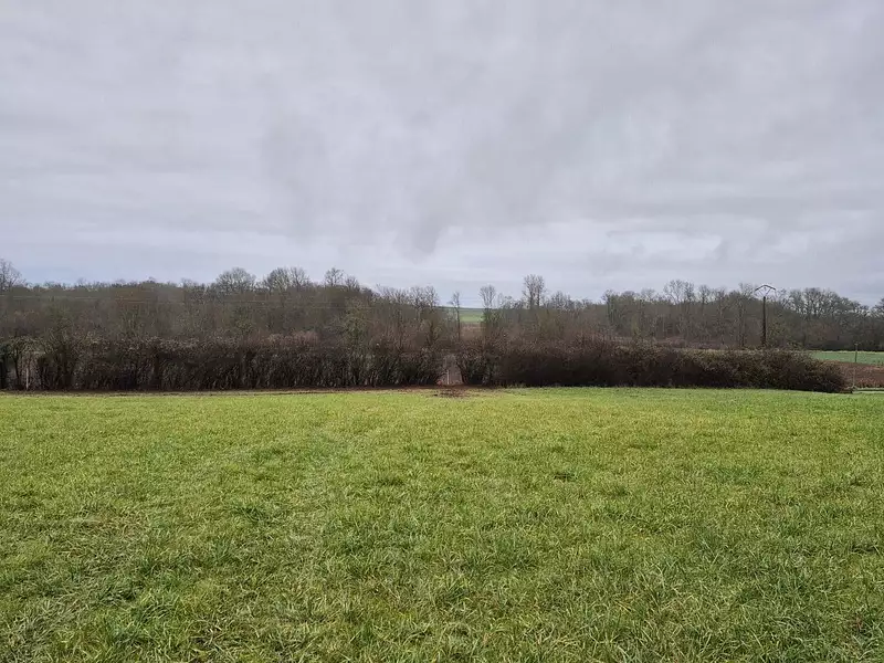 Terrain à bâtir, 2 741 m² - Genac-Bignac (16170)