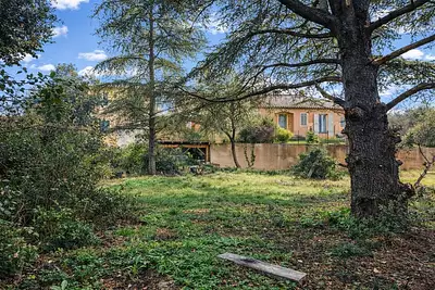 Terrain à bâtir, 700 m²