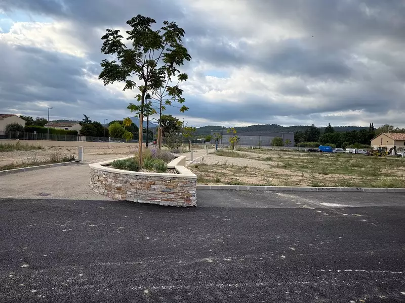 Terrain à bâtir, 282 m² - Peyrolles-en-Provence (13860)