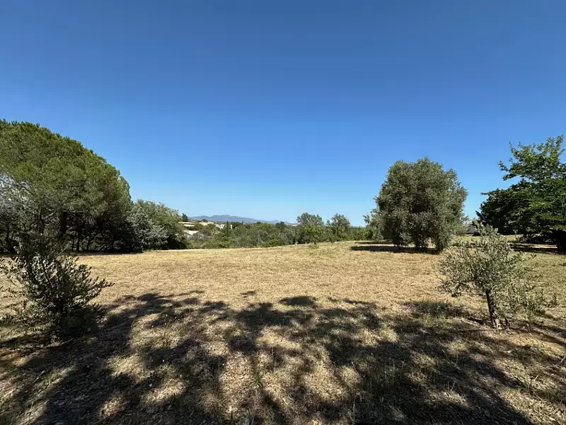 Terrain à bâtir, 416 m² - Roquebrune-sur-Argens (83520)
