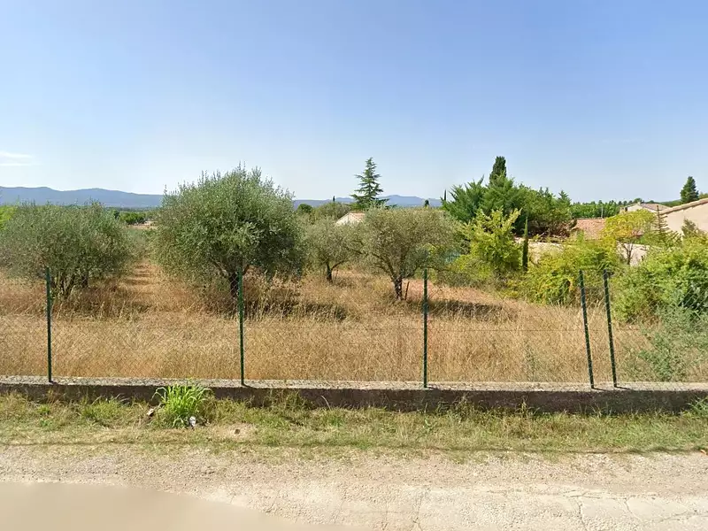 Terrain à bâtir, 371 m² - Pourrières (83910)