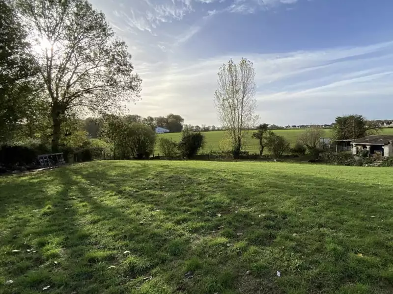 Terrain à bâtir, 800 m² - Saint-Lys (31470)