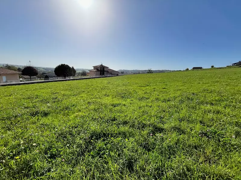 Terrain à bâtir, 1 550 m² - Maurs (15600)