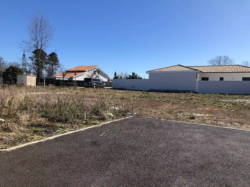 Terrain à bâtir, 600 m² - Le Haillan (33185)