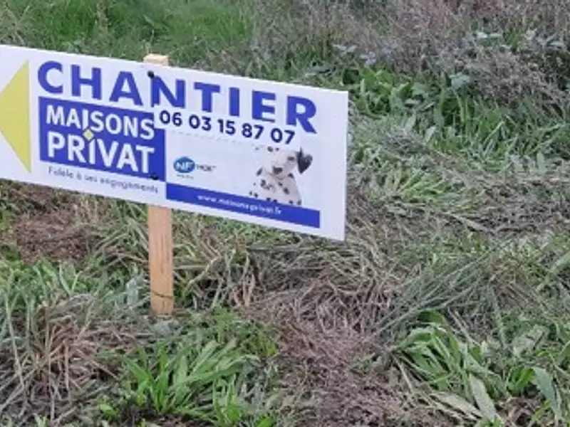 Terrain à bâtir, 847 m² - La Roche-sur-Yon (85000)