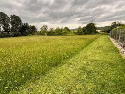 Terrain à bâtir, 2 000 m²