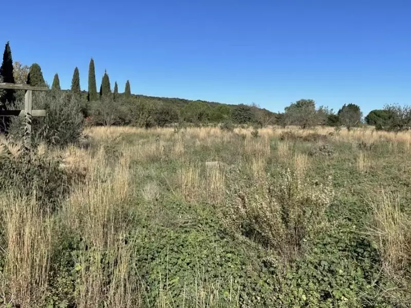 Terrain à bâtir, 375 m² - Lézignan-la-Cèbe (34120)