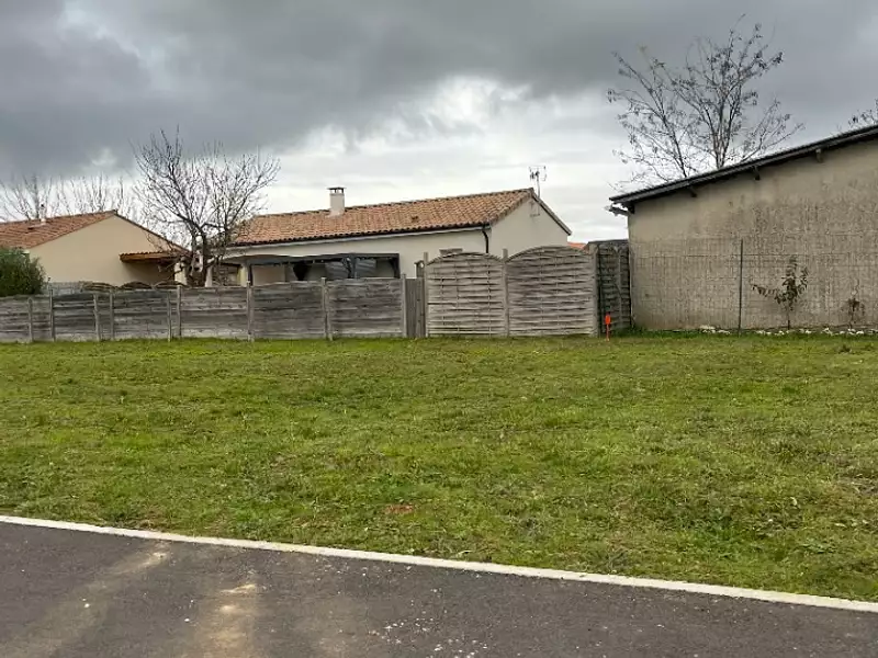 Maison neuve, 60 m² - La Couronne (16400)