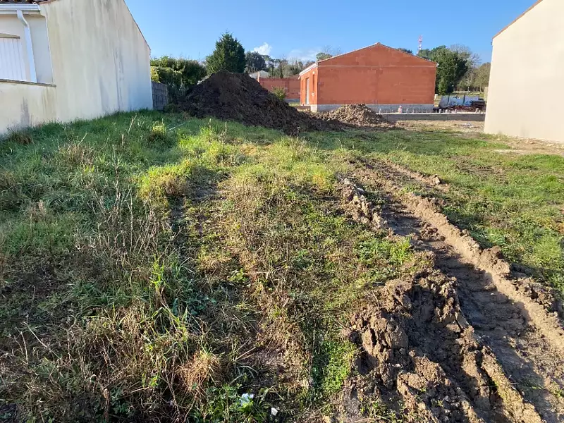 Terrain à bâtir, 240 m² - Meschers-sur-Gironde (17132)