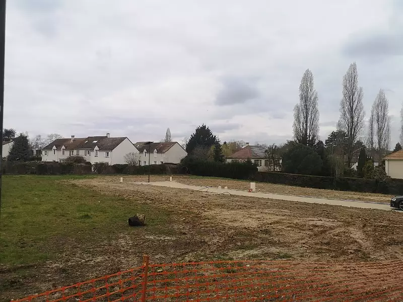 Terrain à bâtir, 843 m² - Chartres (28000)
