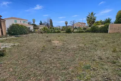 Terrain à bâtir, 555 m²