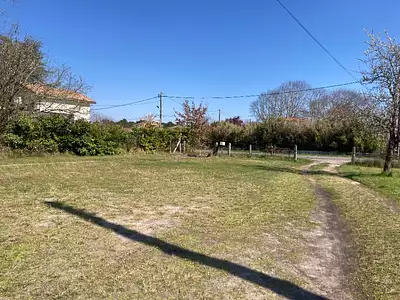 Terrain à bâtir, 630 m²