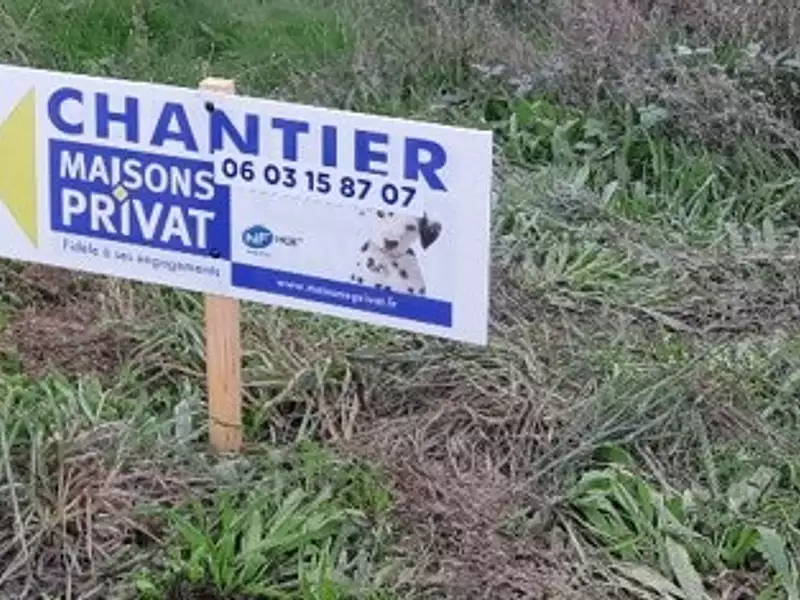 Terrain à bâtir, 945 m² - La Roche-sur-Yon (85000)