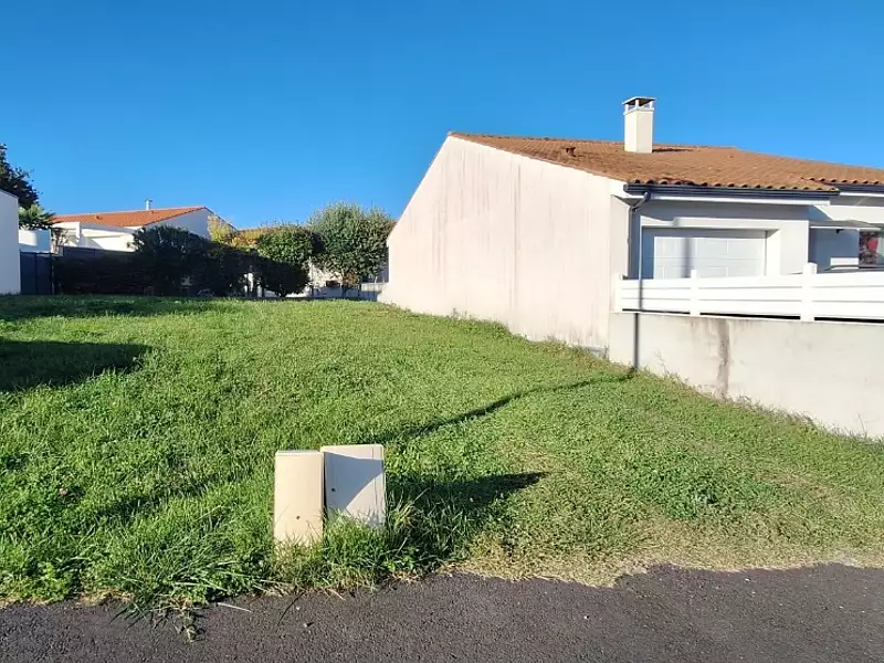 Terrain à bâtir, 256 m² - Royan (17200)