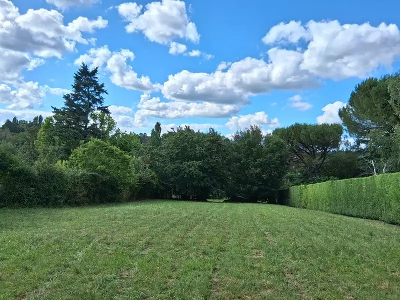 Terrain à bâtir, 1 604 m² - Queyssac (24140)