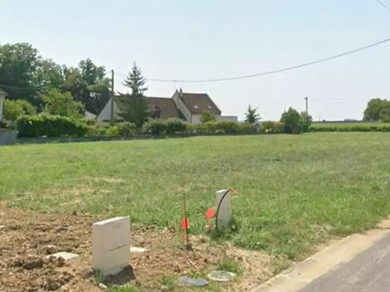 Terrain à bâtir, 842 m² - Naveil (41100)