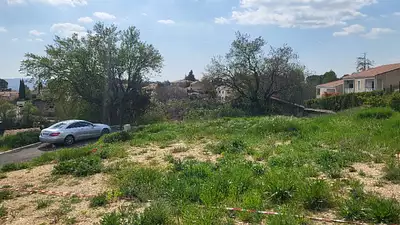 Terrain à bâtir, 235 m²