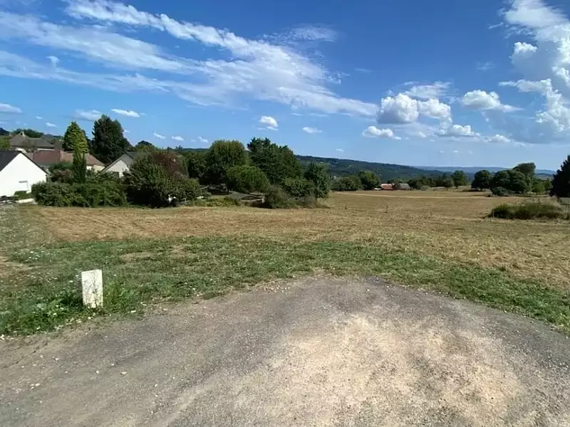 Terrain à bâtir, 1 763 m² - Donzenac (19270)