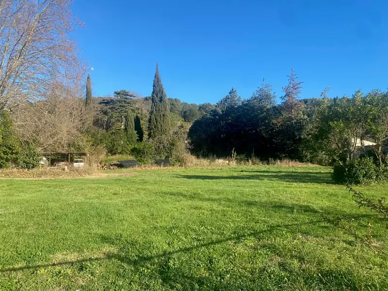 Terrain à bâtir, 659 m² - Saint-Chamas (13250)