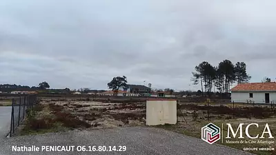 Terrain à bâtir, 550 m²