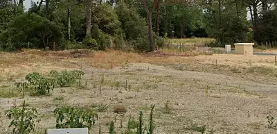 Terrain à bâtir, 438 m²