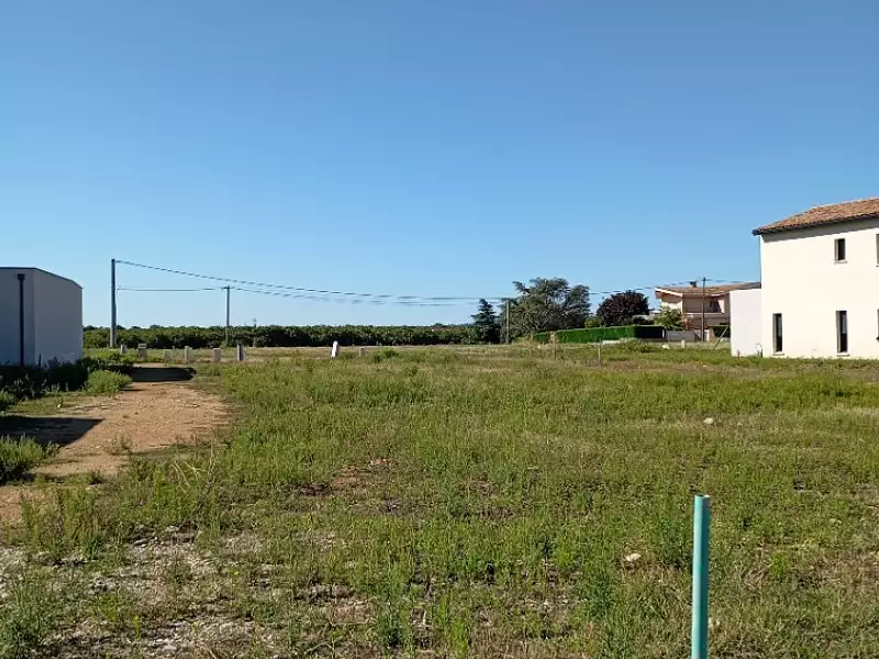 Terrain à bâtir, 530 m² - Granges-les-Beaumont (26600)