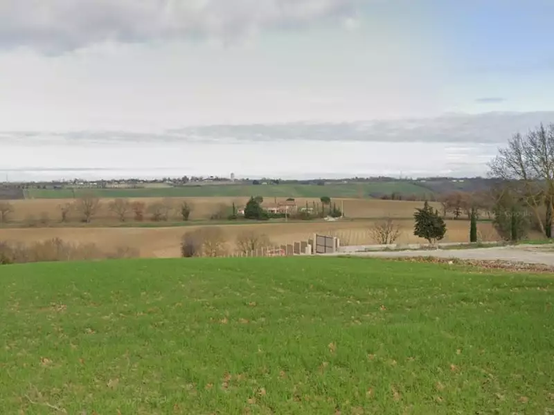 Terrain à bâtir, 650 m² - Saint-Pierre-de-Lages (31570)