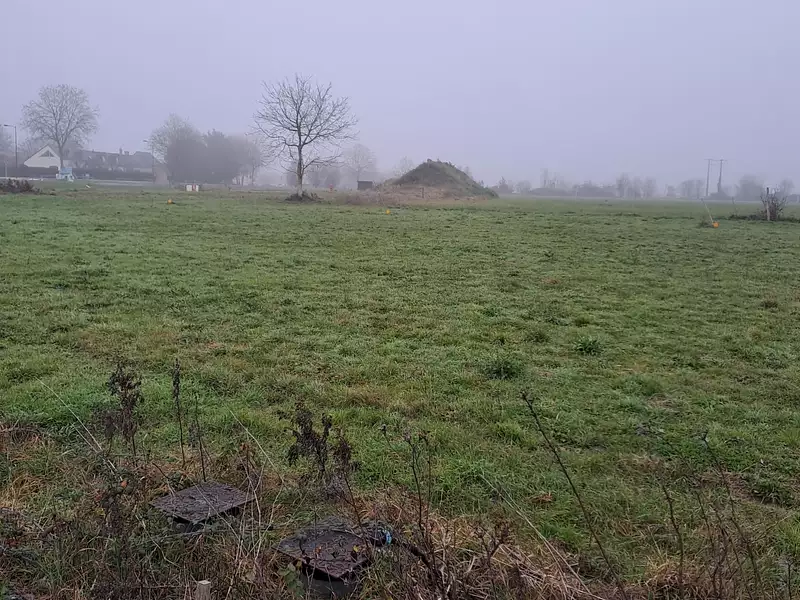 Terrain à bâtir, 558 m² - Morannes sur Sarthe-Daumeray (49640)