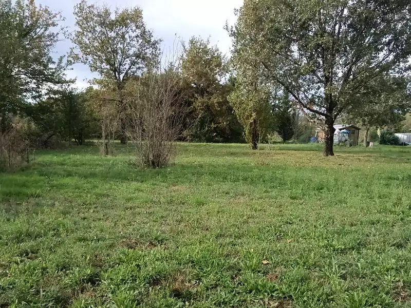 Terrain à bâtir, 694 m² - Landiras (33720)