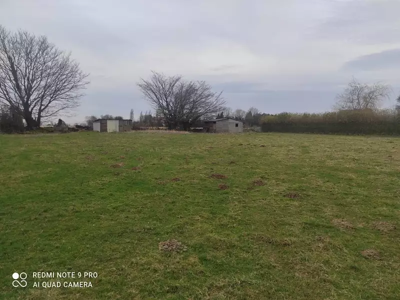 Terrain à bâtir, 1 400 m² - Lieurey (27560)