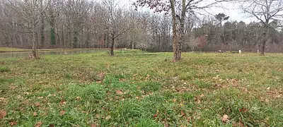 Terrain à bâtir, 1 900 m²