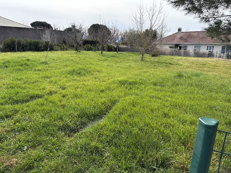 Terrain à bâtir, 729 m² - Castres (81100)