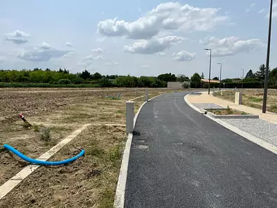 Terrain à bâtir, 700 m²