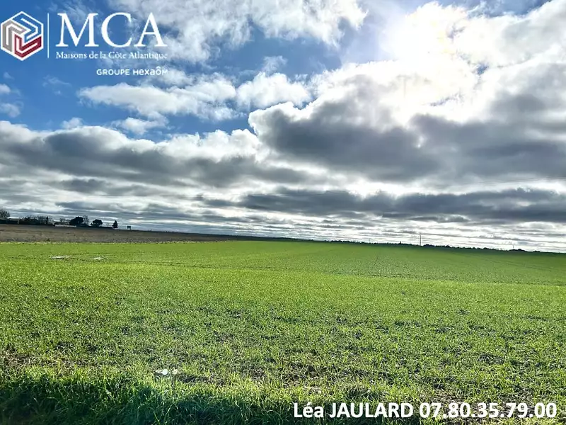 Terrain à bâtir, 304 m² - Angliers (17540)