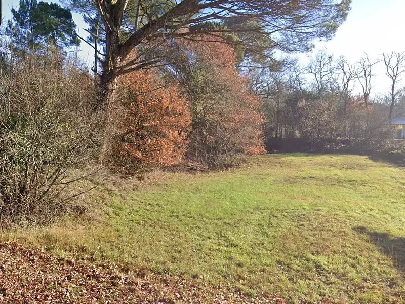 Terrain à bâtir, 420 m² - Cabanac-et-Villagrains (33650)