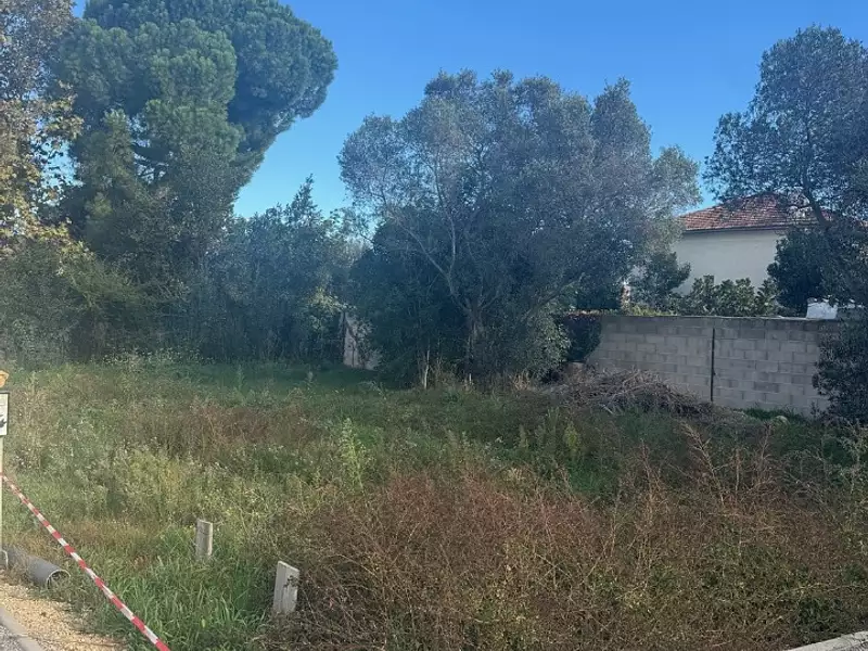 Terrain à bâtir, 300 m² - Istres (13800)