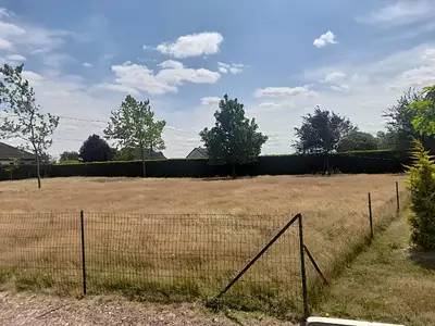 Terrain à bâtir, 1 550 m²