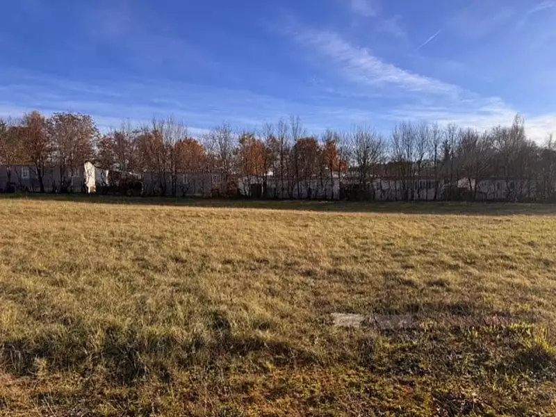 Terrain à bâtir, 1 410 m² - Verteillac (24320)