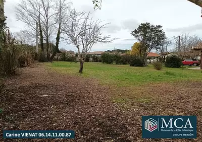 Terrain à bâtir, 672 m²