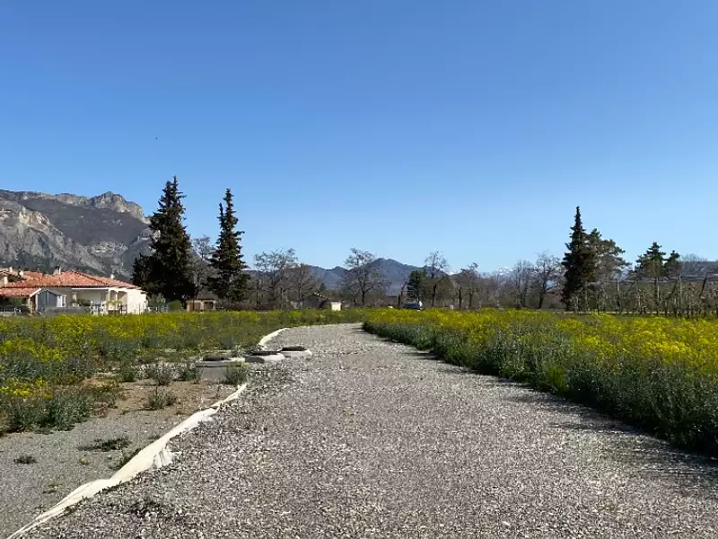 Terrain à bâtir, 702 m² - Ventavon (05300)