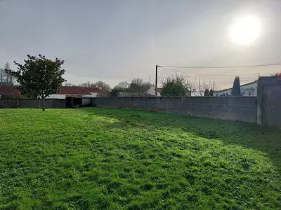 Terrain à bâtir, 317 m²