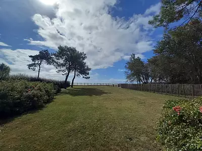 Terrain à bâtir, 2 000 m²