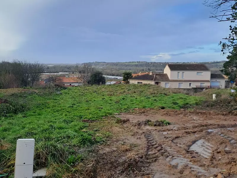 Terrain à bâtir, 355 m² - Champtoceaux (49270)