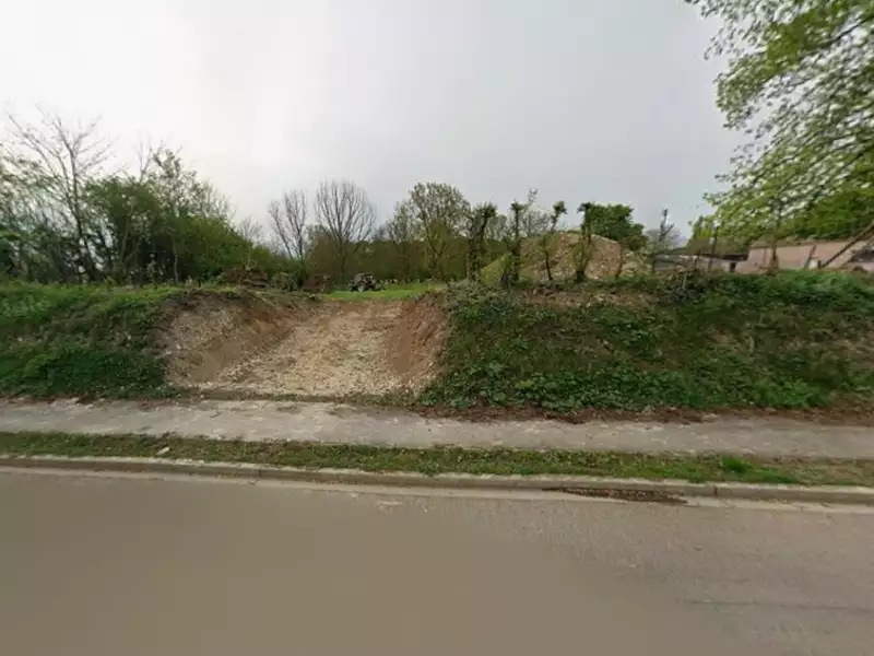 Terrain à bâtir, 636 m² - Givenchy-en-Gohelle (62580)