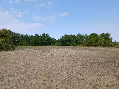 Terrain à bâtir, 23 620 m²