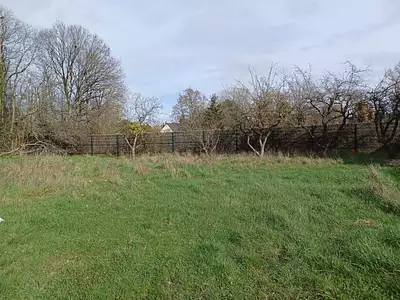 Terrain à bâtir, 591 m²