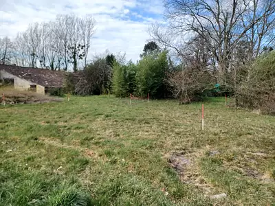 Terrain à bâtir, 438 m²